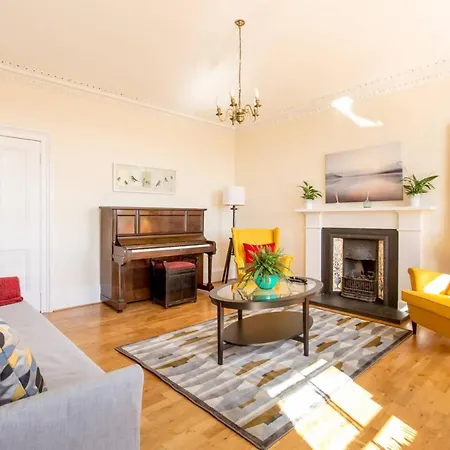 Appartement Altido Retro Castle Retreat 2bed