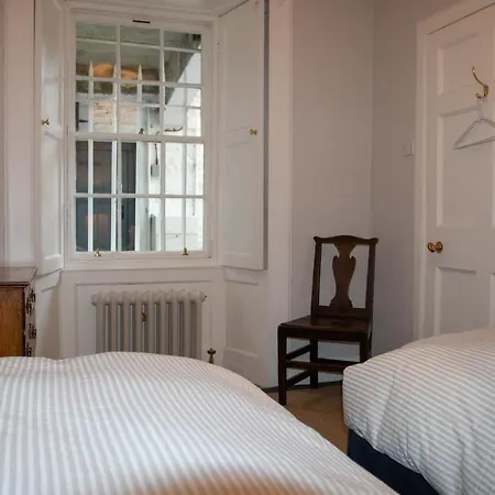 2 Bedroom In Stockbridge * Edinburgh