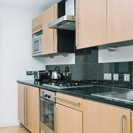 City Centre 2bed With Free Parking & Elevator
