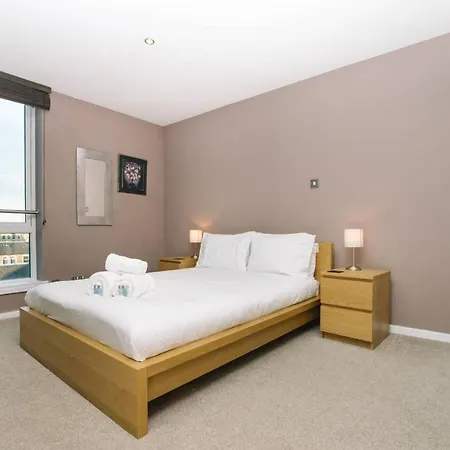 City Centre 2bed With Free Parking & Elevator