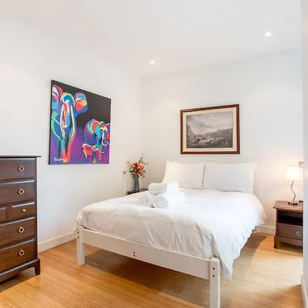 Old Town Quartermile Luxury شقة *