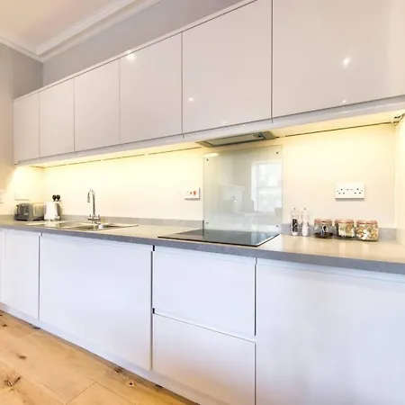 Luxury Frederick Street *