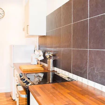 1 Bedroom Flat Near Arthur's Seat * Edimburgo