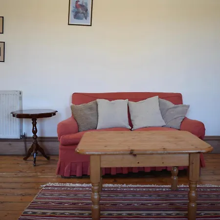 4 Bedroom Georgian Flat In New Town Apartment