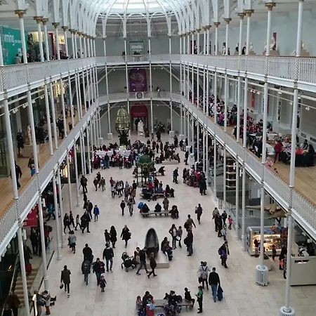 Violet Bank West End. Edimburgo