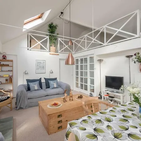 Joivy Loft At The Brewery With Free Parking