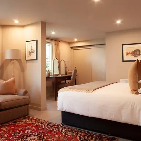 The Roseate - Small Luxury Of The World Hotel