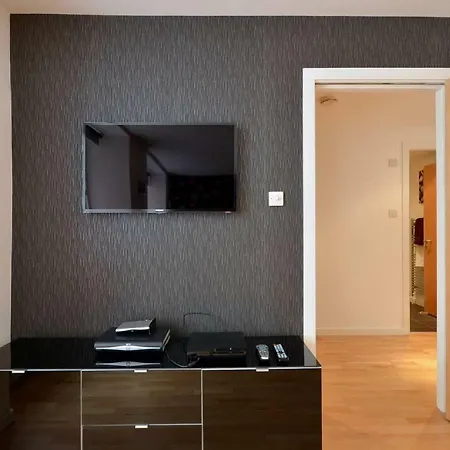 Stylish & Spacious Flat * Edinburgh