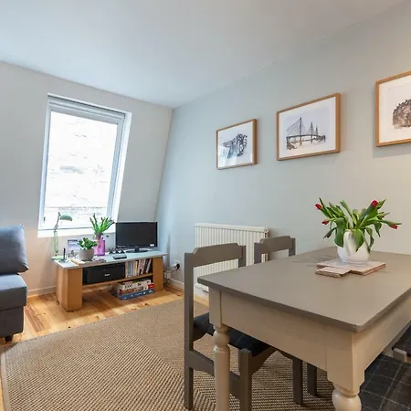 Lynedoch Place Lane Mews Apartment *