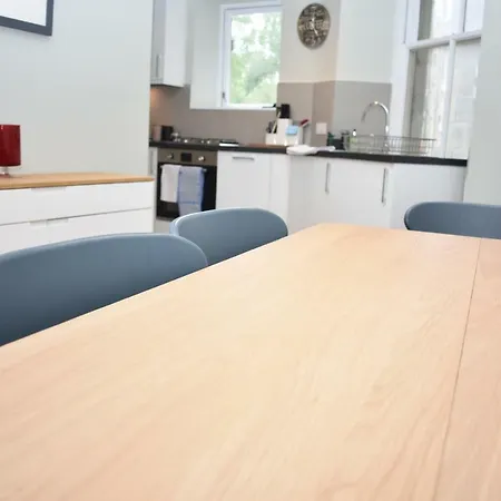 High Street - Modern Scandi Design In The Heart Of The Old Town! * Edinburgh