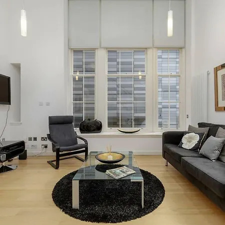Apartament Modern Simpson Loan Apt With Lift And Parking