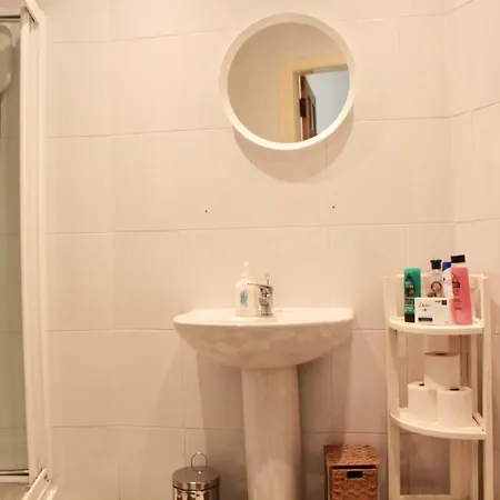 Fabulous 6 Bedroom * Edinburgh