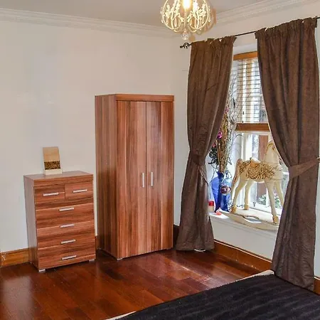 Apartamento 2 Bedroom Flat Near Playhouse *