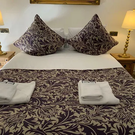 Royal Mile Balconies By The Castle Apart Otel 5*
