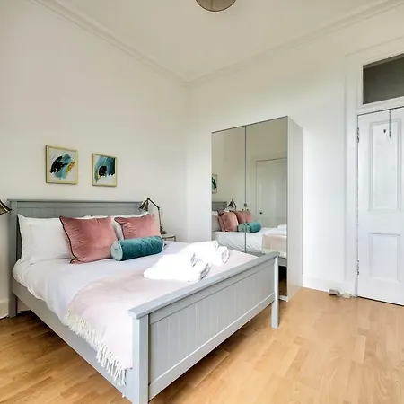 1br Flat In By Guestready Apartment *