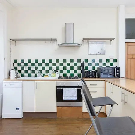 Unique Studio With Roof Terrace شقة