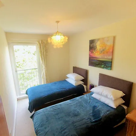 Charming 4 Bedroom By Royal Botanic Garden Appartamento Edimburgo