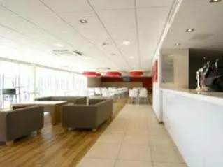 Hotel Travelodge Airport 2*