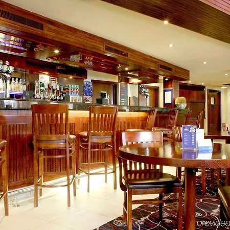 Express Centre By Ihg 3*