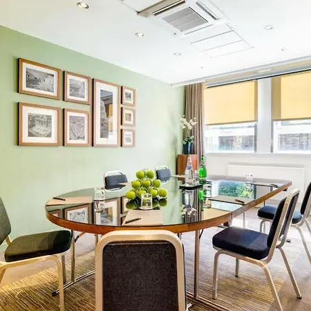 阿佩克斯跳蚤市场酒店 酒店