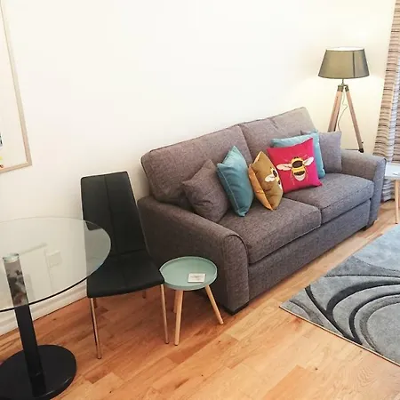 Violet Bank West End. *