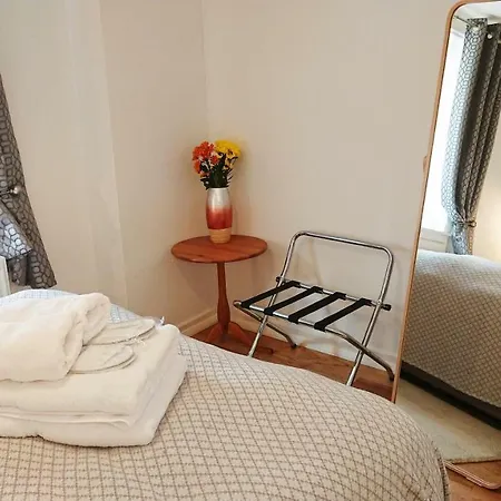 Violet Bank West End. Edimburgo