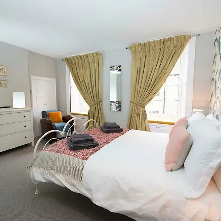 Boutique Centre 1 Bed Edinburgh