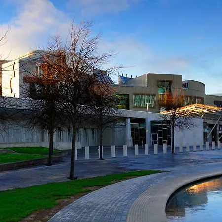 Stylish Near Royal Mile شقة