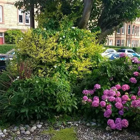 Ground Floor Garden Flat 10 Minutes From Princes Street Appartement *