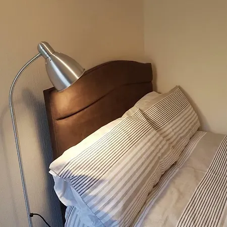 Two-bedroom Flat In Leith Apartment