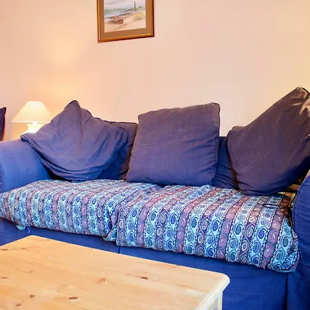 2 Bedroom In Stockbridge Apartment