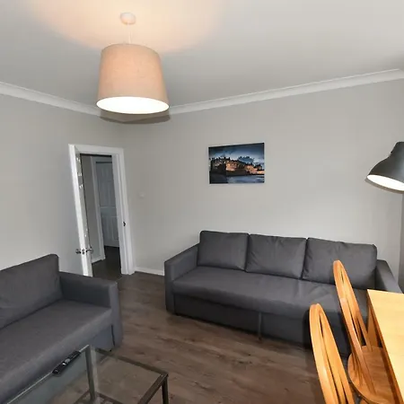 Sighthill 3 Bedrooms With Private Garden Βίλα Εδιμβούργο
