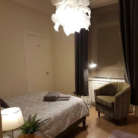 Two-bedroom Flat In Leith Apartment