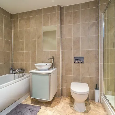 Tatil Evi Modern Family Town House In Trinity Edinburgh