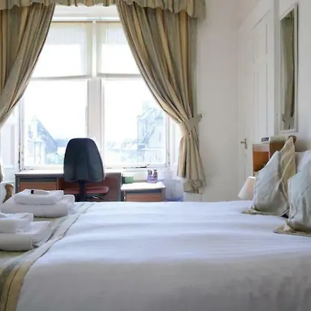 Apartament Traditional Flat In Affluent Morningside Area