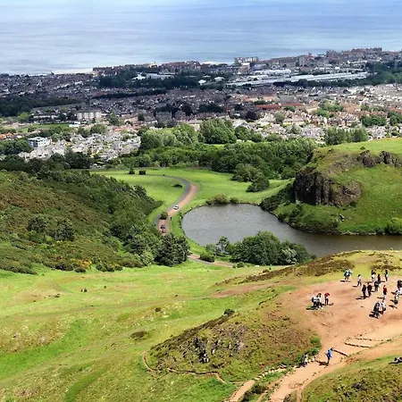 Lochend - Stunning View Appartamento Edimburgo