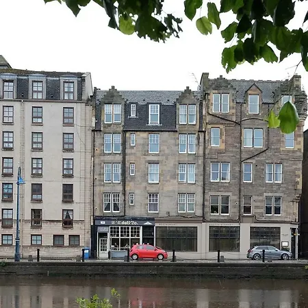 Shore Flat Apartment
