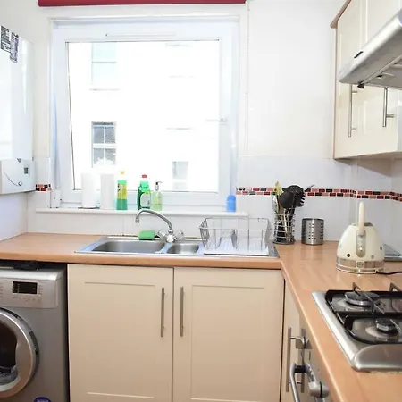 Convenient 2br Flat Close To The Royal Mile Apartamento