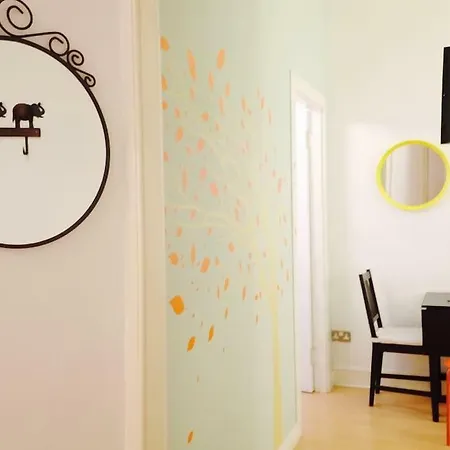 Tollcross City Centre Apartment
