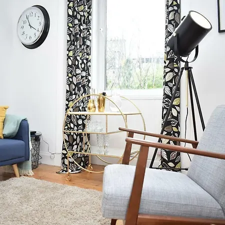 Daire 1br Scandi Design In City! Edinburgh