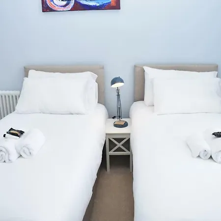 Beautiful 3br Marchmont Flat 15 Mins To Old Town Edinburgh