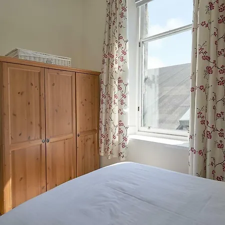 Central Apt Minutes To Royal Mile * Edinburgh