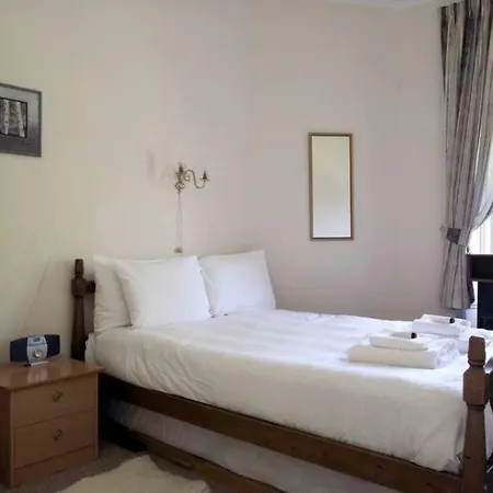 Traditional Flat In Affluent Morningside Area Apartament *