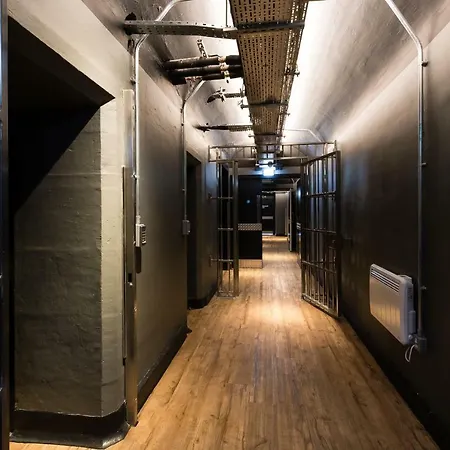 Code Pod - The Court - Hostel Edinburgh