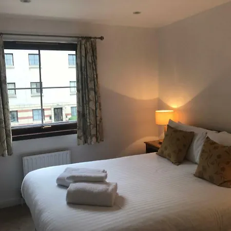 Lejlighedshotel Fountain Court - Grove 4*