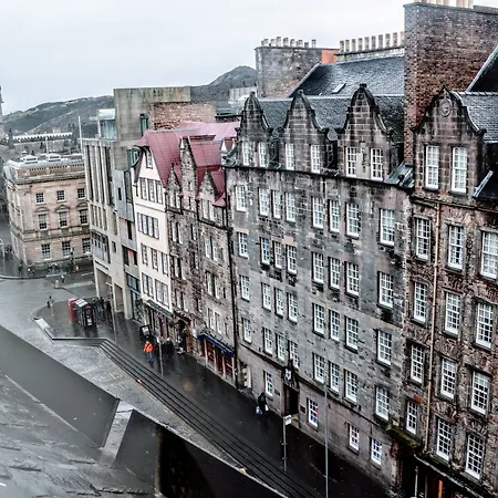 Appartamento 2 Bedroom Penthouse On Royal Mile