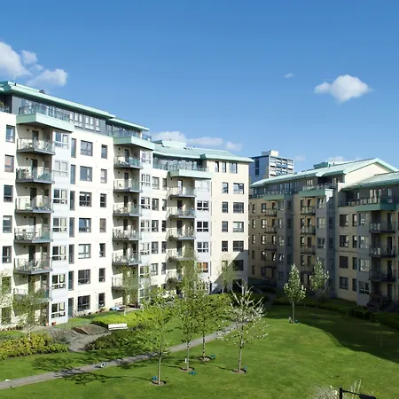 2 Bedroom Modern At The Shore *