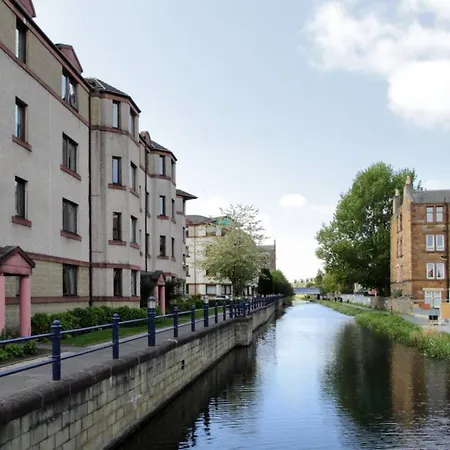 2 Bedroom Canalside *