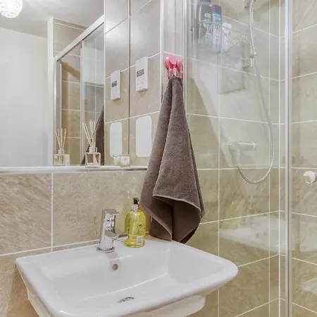 Modern 2 Bed In City. Free Parking. Διαμέρισμα Εδιμβούργο