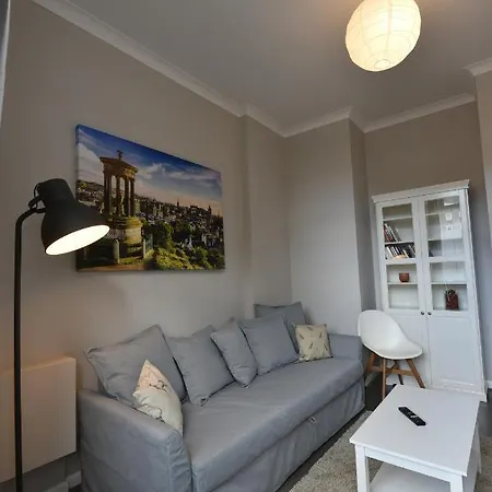Apartament Pleasance Ground Floor Main Door Access *